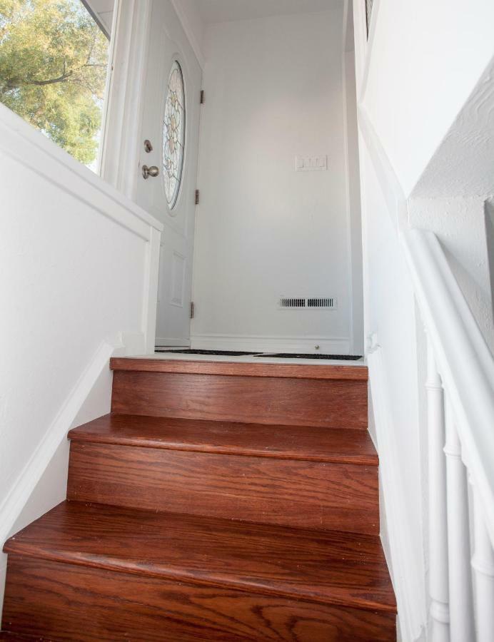 多伦多Cozy 3Br 2Bth Lower Unit, A Min To Hwy401, 404 & Dvp别墅 外观 照片